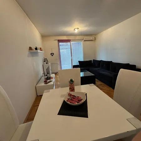 Apartman Sara SJJ Exterior photo